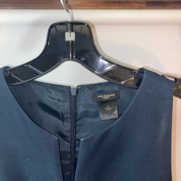 Ann Taylor loft, navy pencil dress size 6 - Picture 2 of 3